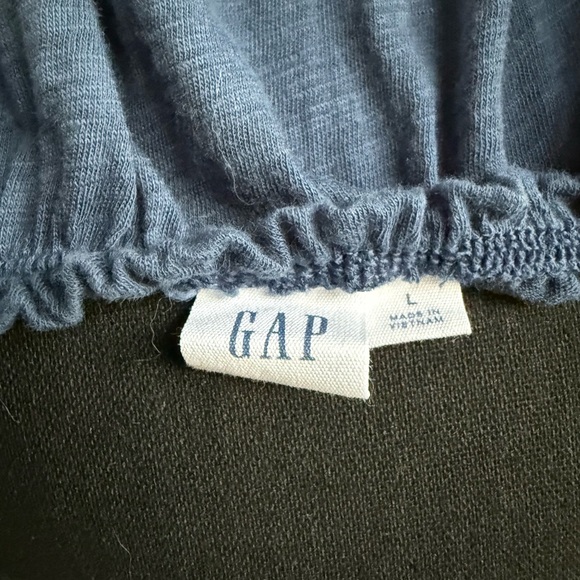 Gap. Navy knit belted dress. Hits at the knee. Size L - Picture 4 of 5